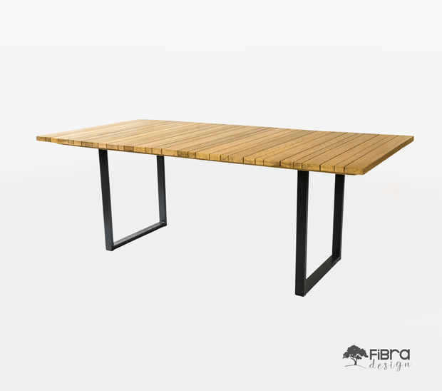 Mesa Ripada em Madeira Cumaru com Base  Recuada "U" Aluminio