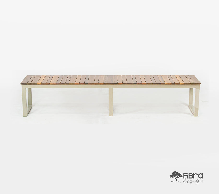 Mesa de Jantar em Madeira Cumaru e Base em Alumínio C/ Banco Assento em Madeira e Pés em Alumínio