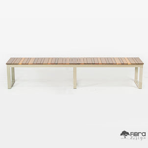 Mesa de Jantar em Madeira Cumaru e Base em Alumínio C/ Banco Assento em Madeira e Pés em Alumínio