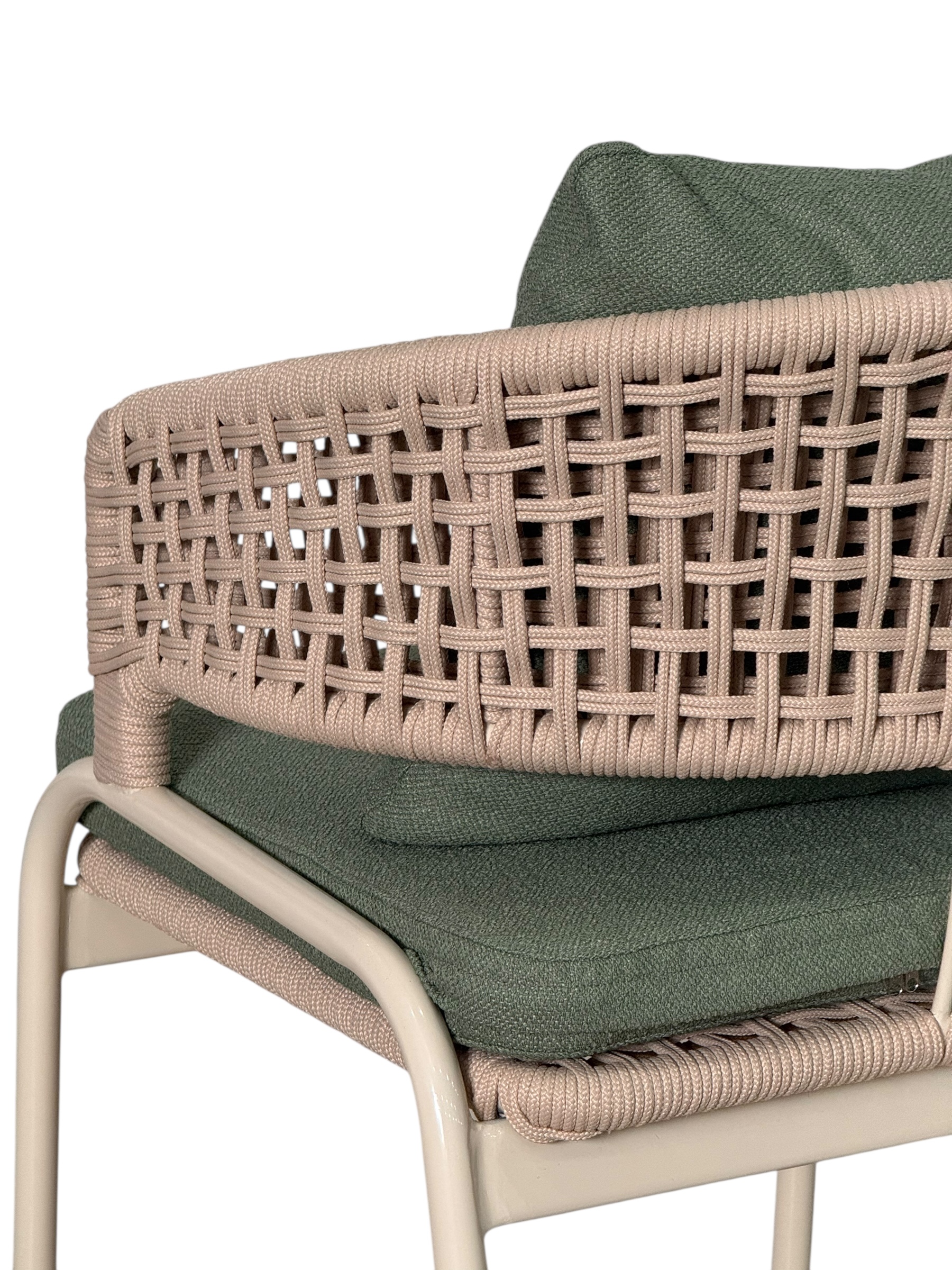 Photoroom_061_20251202_203055